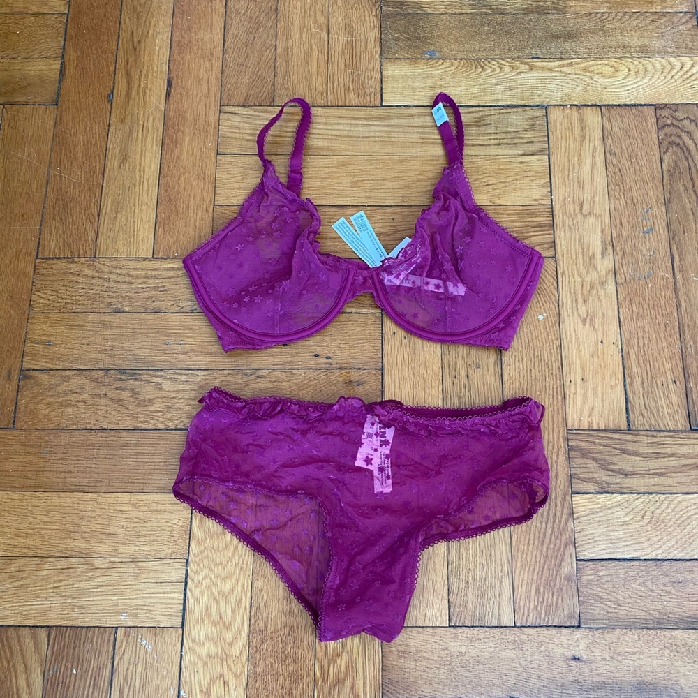 NWT Victoria’s Secret SET Thriller Purple Cheeky Star Chaser 34DD - Panty S